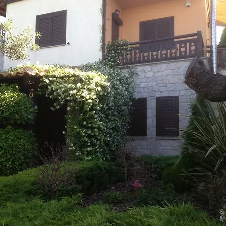 Treis Elies Villas Villa *