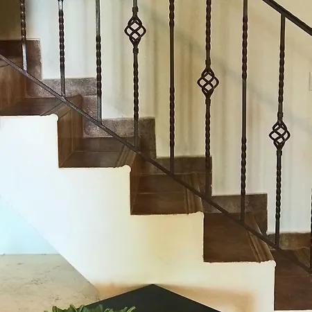 Villa Treis Elies Villas *